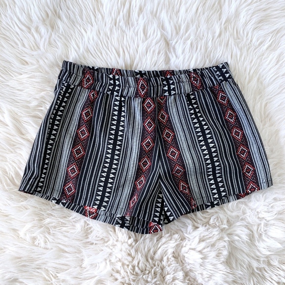 Forever 21 Pants - Forever 21 Black White Print Bohemian Shorts